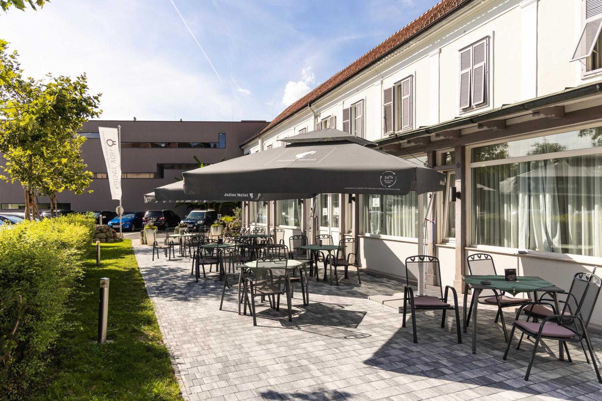 Kaiser Von Oesterreich, Historik- Und Thermalhotel バート・ラトカースブルク エクステリア 写真