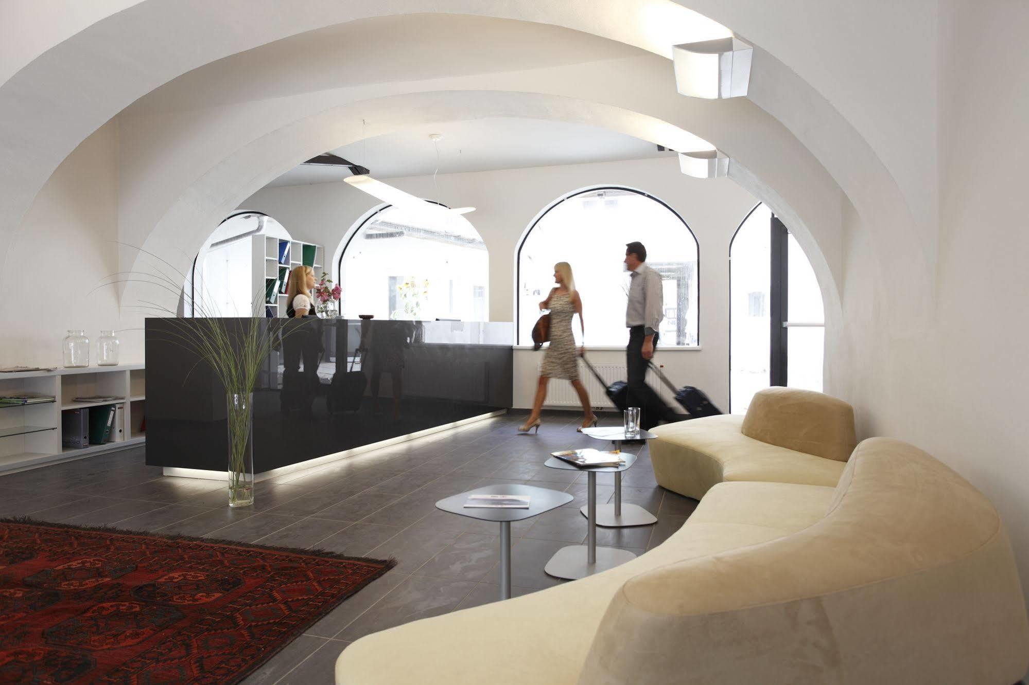 Kaiser Von Oesterreich, Historik- Und Thermalhotel バート・ラトカースブルク エクステリア 写真